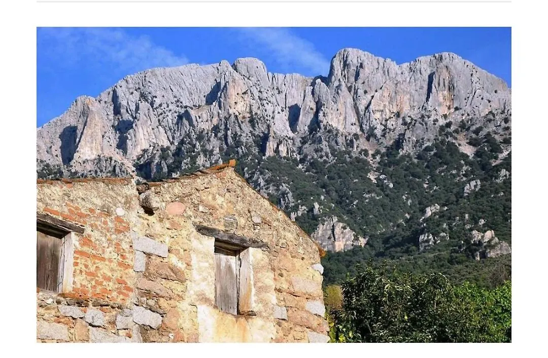Holiday home Panoramic House Villa Oliena