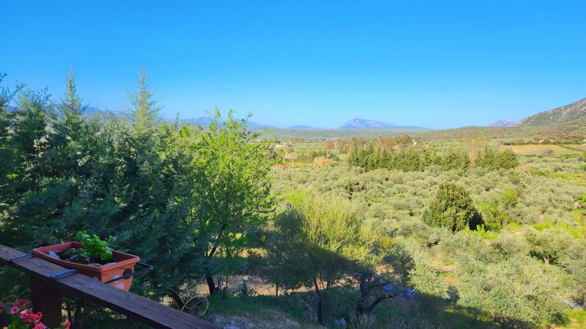 Holiday home Panoramic House Villa Oliena